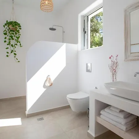Unalome Seafront Luxury * Geni (Lefkada)