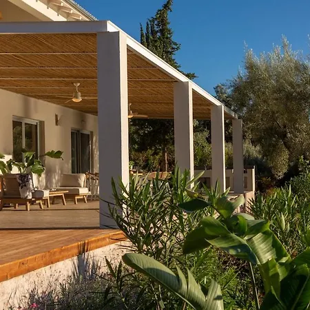 Unalome Seafront Luxury Geni (Lefkada)