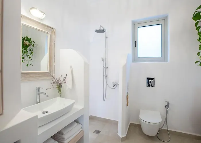 Vila Unalome Seafront Luxury